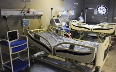 Bajan los contagios y disminuyen las internaciones en terapias intensivas