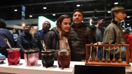 Dos bonaerenses y un correntino se coronaron como los mejores cebadores de mate