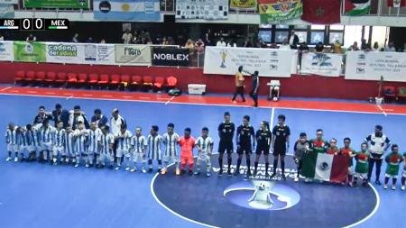 Argentina comenzó con el pie derecho y goleó a México