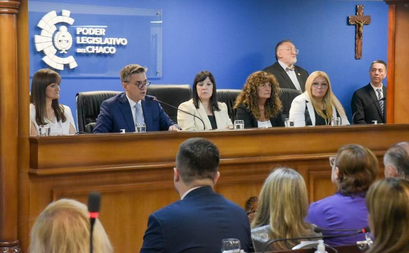 El gobernador y la vicegobernadora juraron en la Legislatura provincial – Las noticias más importantes de Chaco