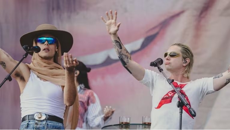 Ca7riel & Paco Amoroso llegan este domingo a Corrientes