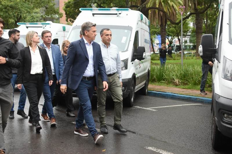 Zdero presentó 27 ambulancias nuevas para fortalecer el sistema de salud pública