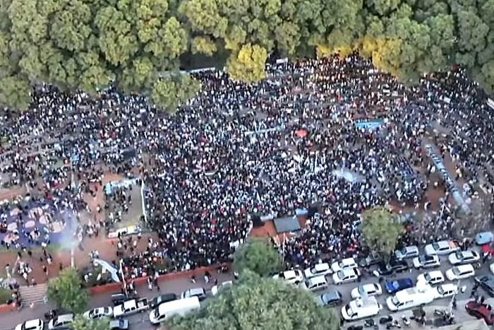 CFK en el banderazo en en su apoyo en Parque Lezama: «Este modelo tarde o temprano se cae»
