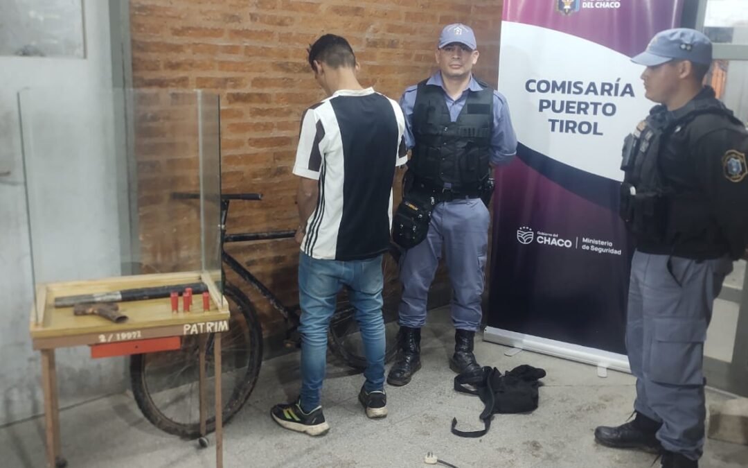 Puerto Tirol: detienen a un hombre que disparaba con una tumbera