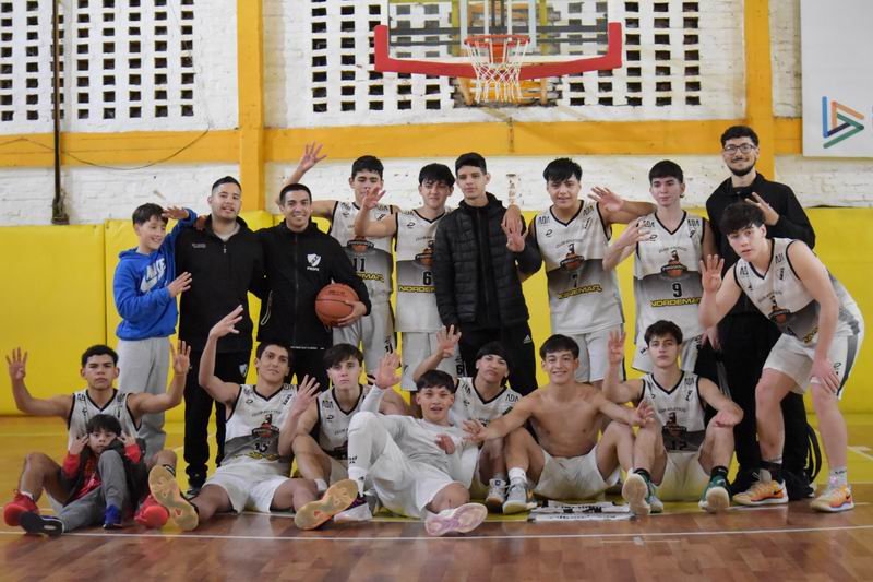 Pingüinos ganó el Cuadrangular NEA y ambos finalistas avanzan de fase