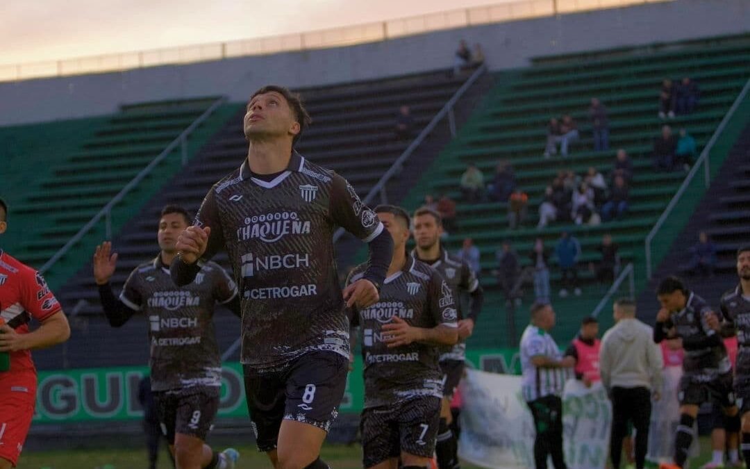 For Ever festeja 112 años y quiere celebrarlo con una victoria