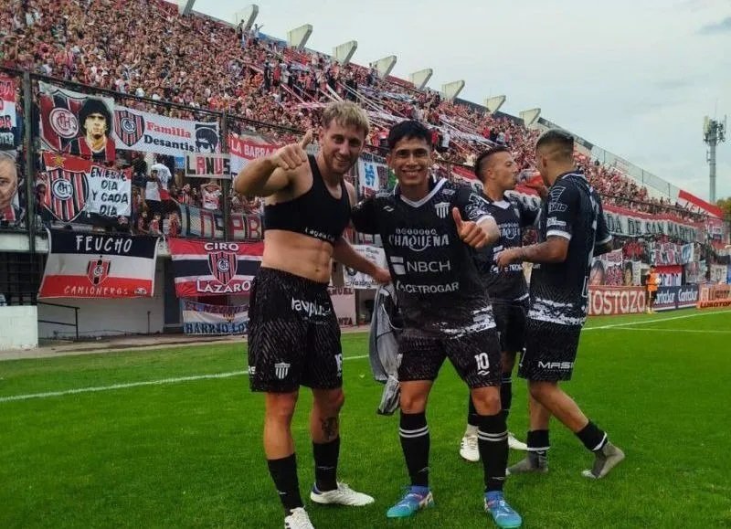 For Ever recibe a Chacarita este domingo en un partido clave por permanecer en zona de reducido