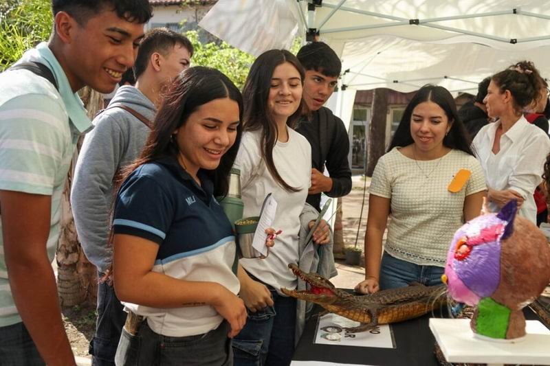 Cientos de jóvenes asistieron a Expo Unne en el Campus Resistencia