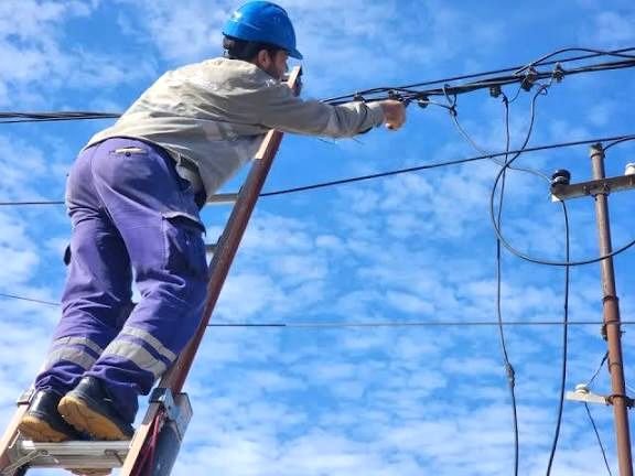 SECHEEP profundiza los operativos y elimina más de 840 conexiones eléctricas ilegales en el Gran Resistencia