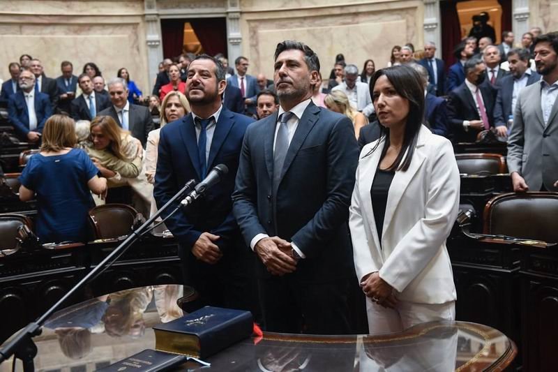 El Congreso nacional recibió a los nuevos representantes del Chaco